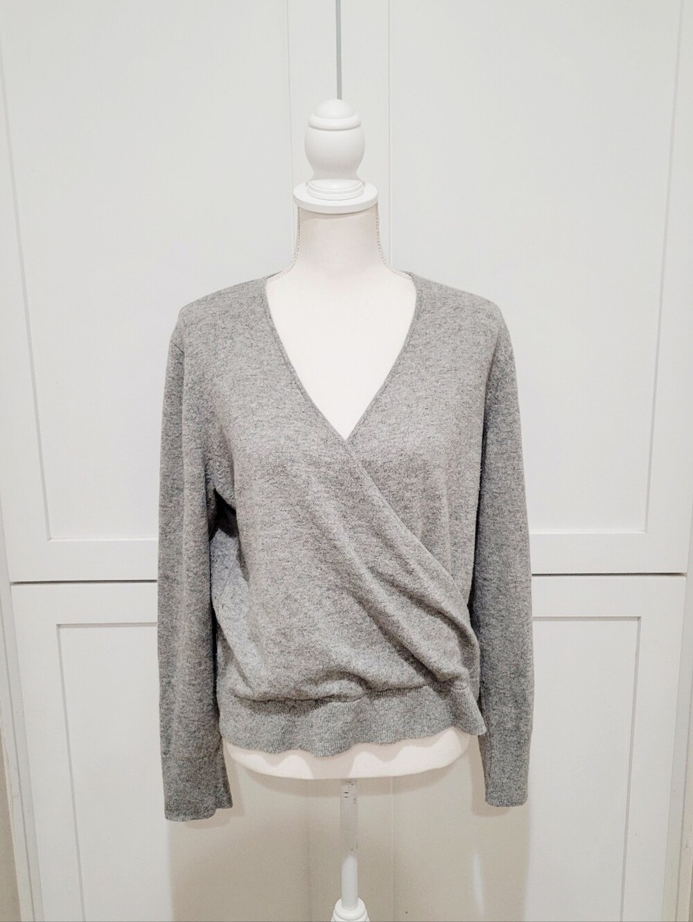 Everlane 100% Cashmere Gray Wrap Sweater Women's XL Quiet Luxury